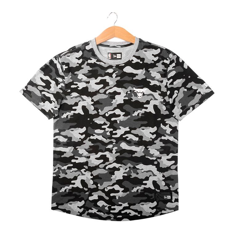 Camiseta-New-Era-Milita-Full-Camo-Chicago-Bulls-Masculina-Preto