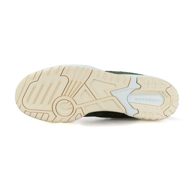 New Balance 550 "White/Green" — Branco / Verde, ângulo 2